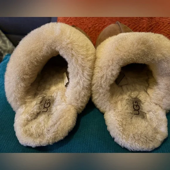 UGG Tan Scuffette II suede slippers - Picture 3 of 4
